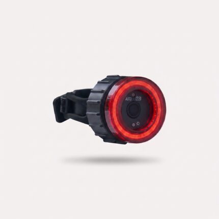 smart cykel baglygte med bremsesensor og automatisk start stop til sadelpind - Rejse product image