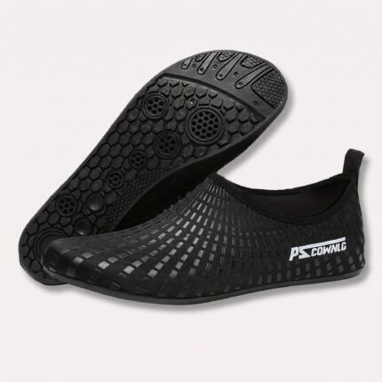 hurtigtørrende vandsko med skridsikker gummisål - rød, sort, hvid, grøn, grå og pink i slip-on design - Rejse product image