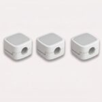 magnetiske kabelclips i sort og hvid til kabelorganisering og praktisk ledningsstyring