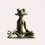 røgelsesholder i metal – frø i meditationsstilling til afslapning og dekorativ stemning i hjemmet